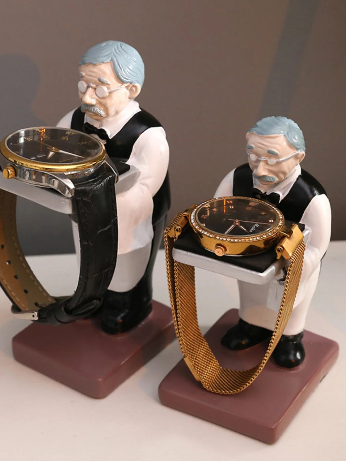 Creative Astronaut Spaceman Watch Stand - Decorative Display Tray & Jewelry Organizer